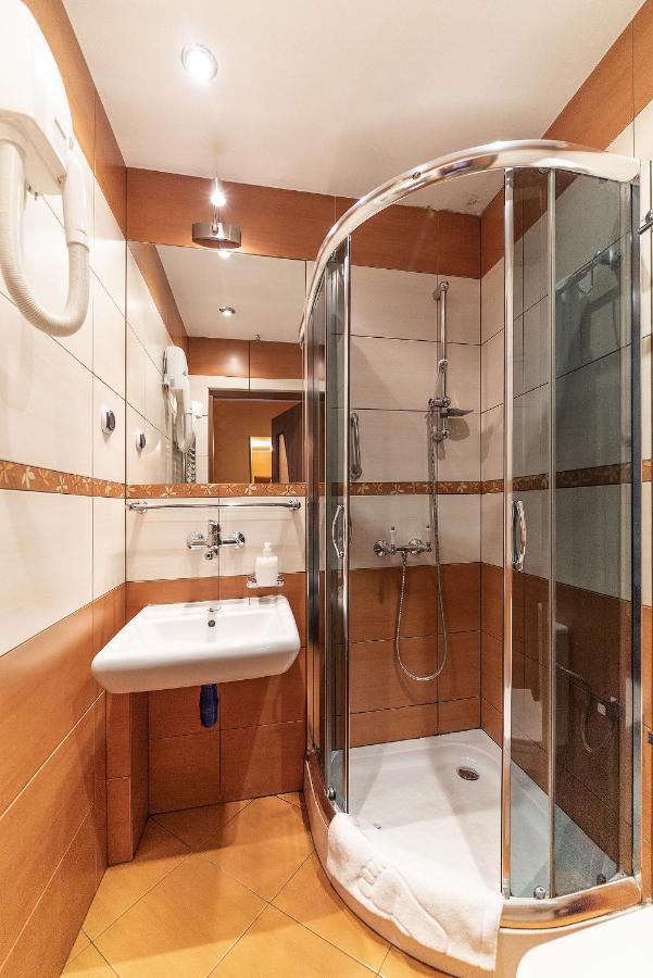 Hotel Doris أوبورنيكي المظهر الخارجي الصورة