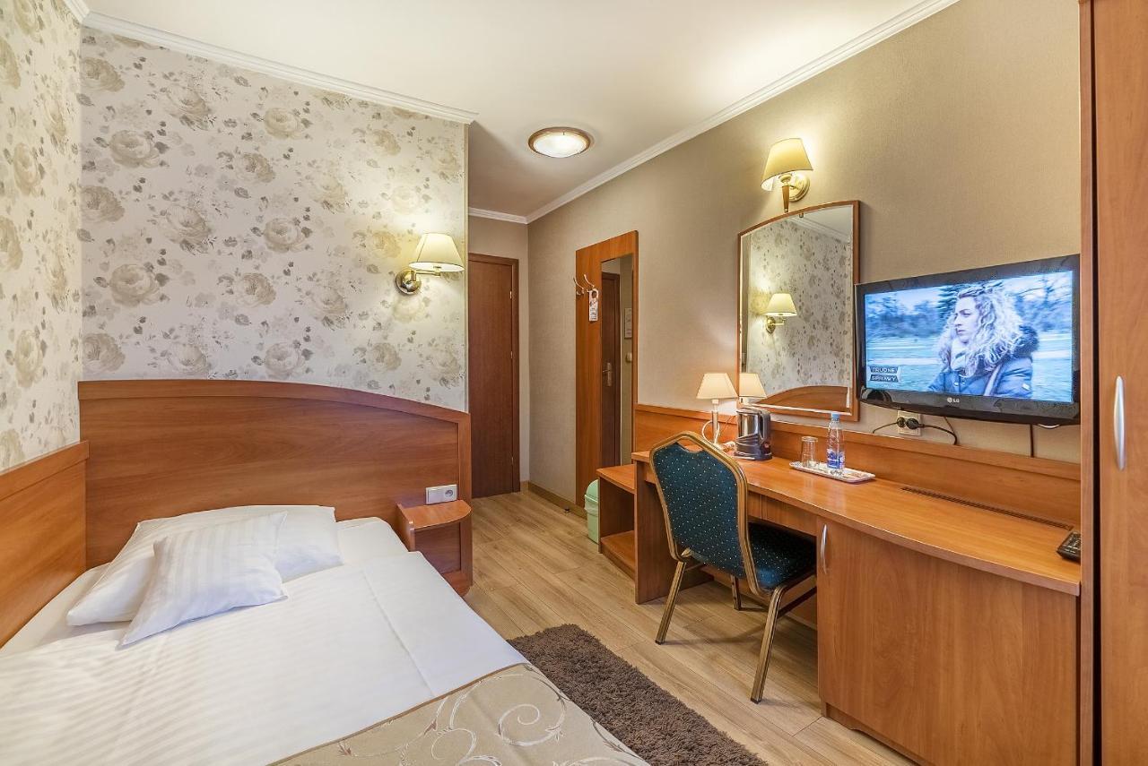 Hotel Doris أوبورنيكي المظهر الخارجي الصورة