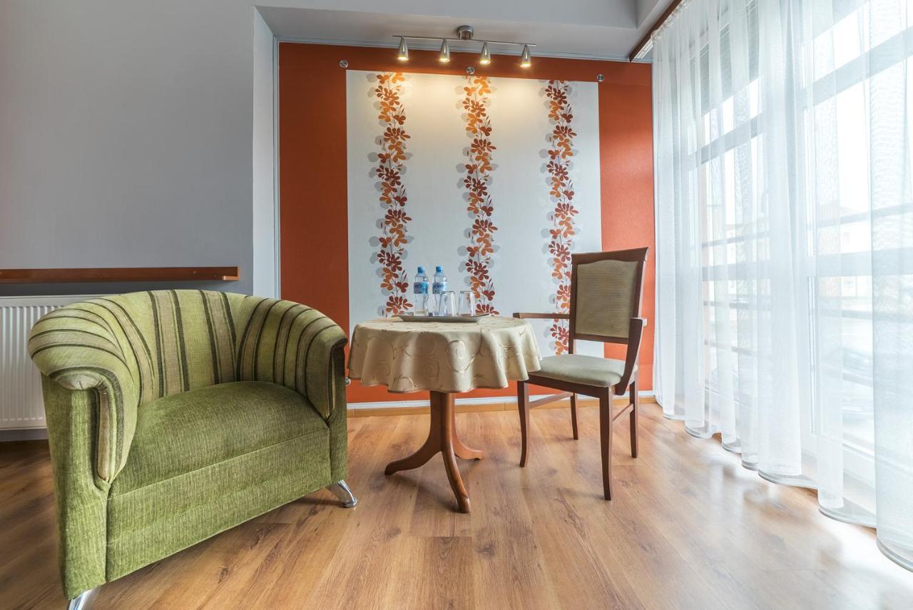 Hotel Doris أوبورنيكي المظهر الخارجي الصورة