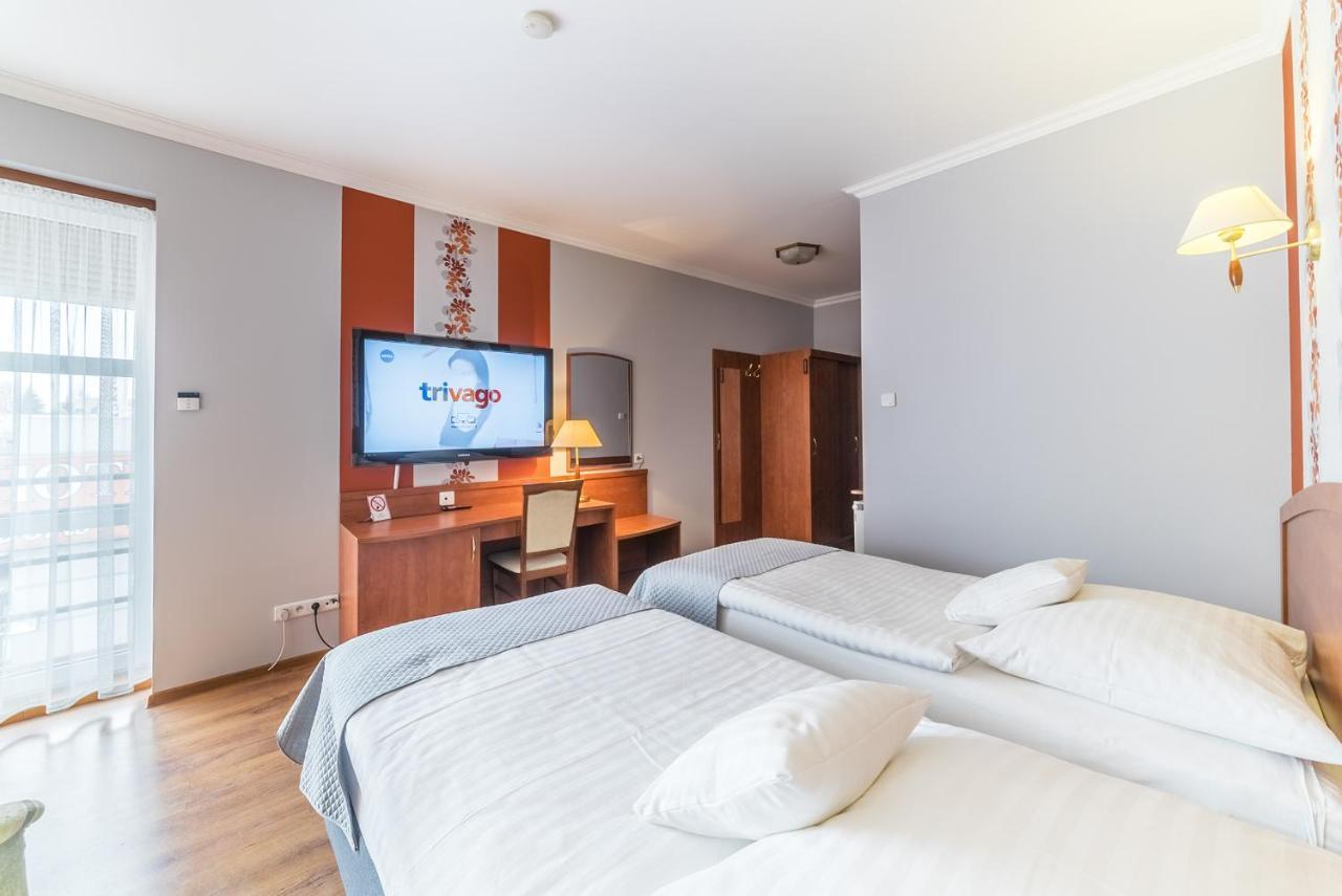Hotel Doris أوبورنيكي المظهر الخارجي الصورة