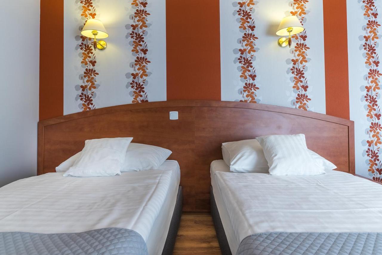 Hotel Doris أوبورنيكي المظهر الخارجي الصورة