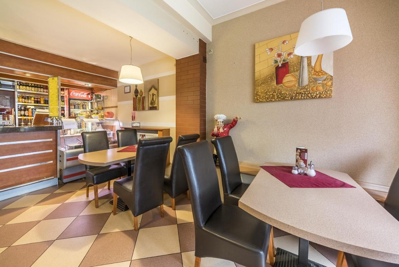 Hotel Doris أوبورنيكي المظهر الخارجي الصورة
